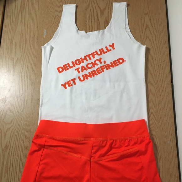 New Hooters Girl Uniform Bundle Tank Shorts Pouch Sizes Xxxs Xxs Xs Sm Med Large - Picture 4 of 16